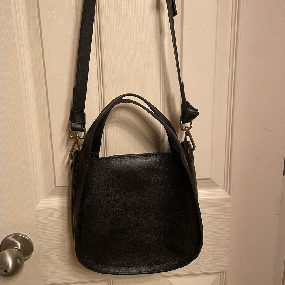 Madewell, black leather purse